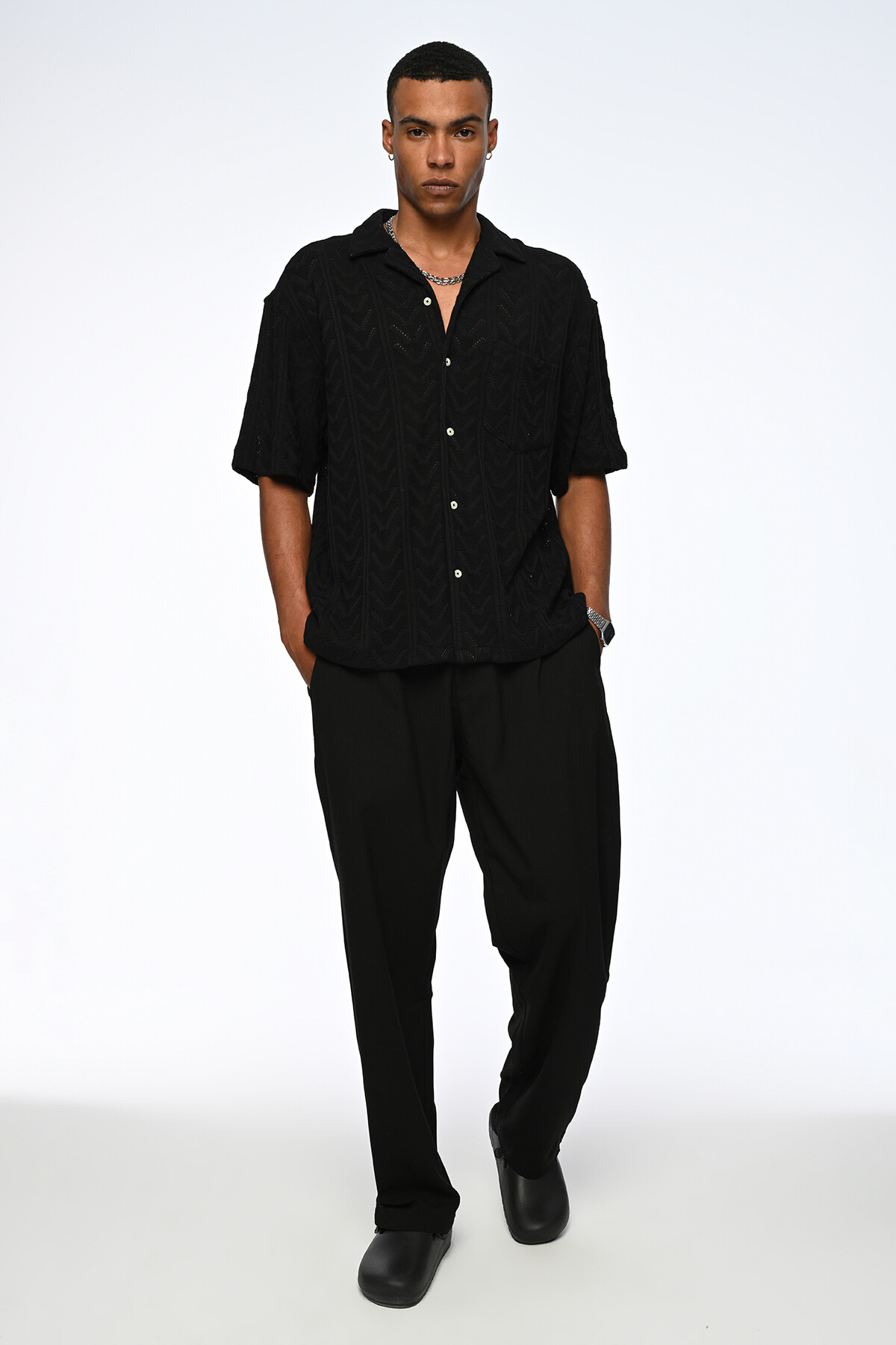 Siyah Oversize Kısakollu Örme Triko gömlek