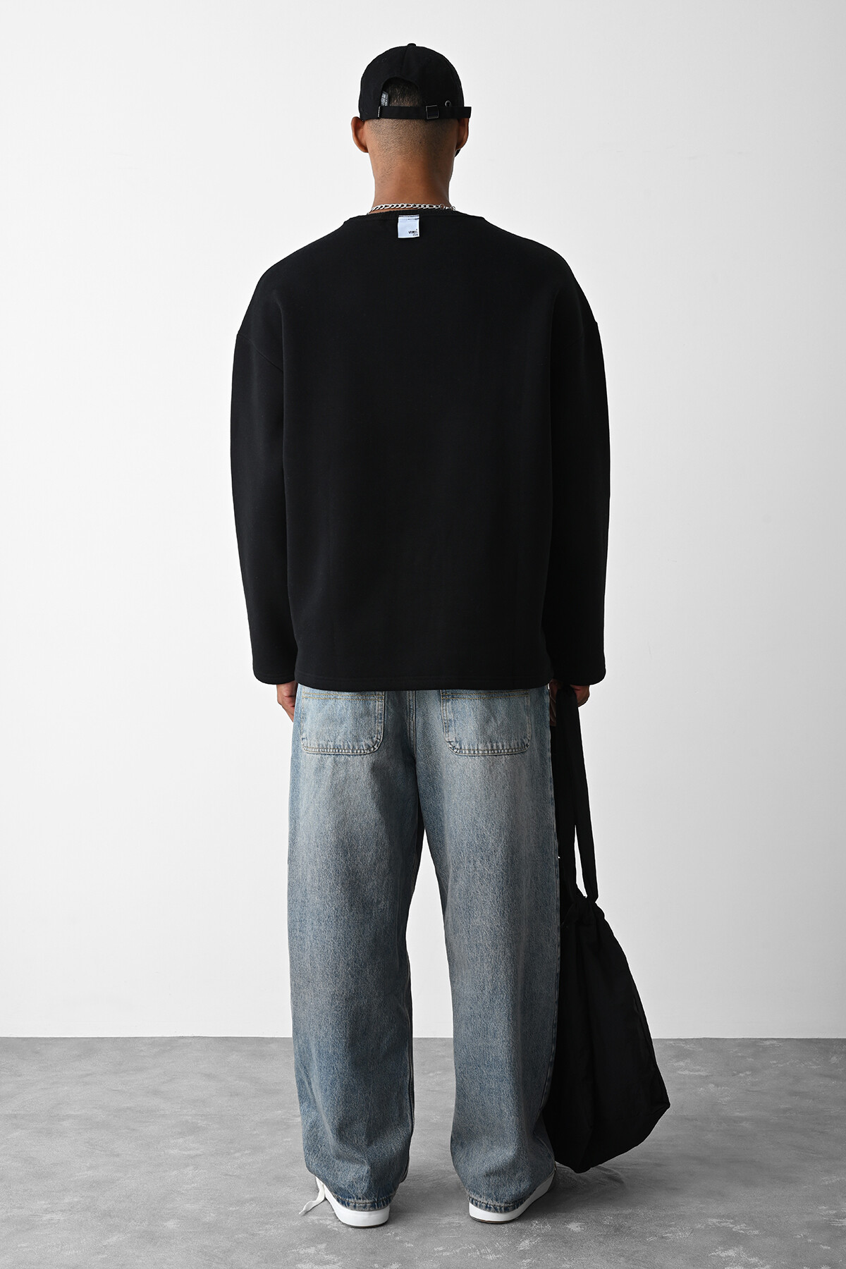 Siyah  Yazı Detaylı Oversize Sweatshirt