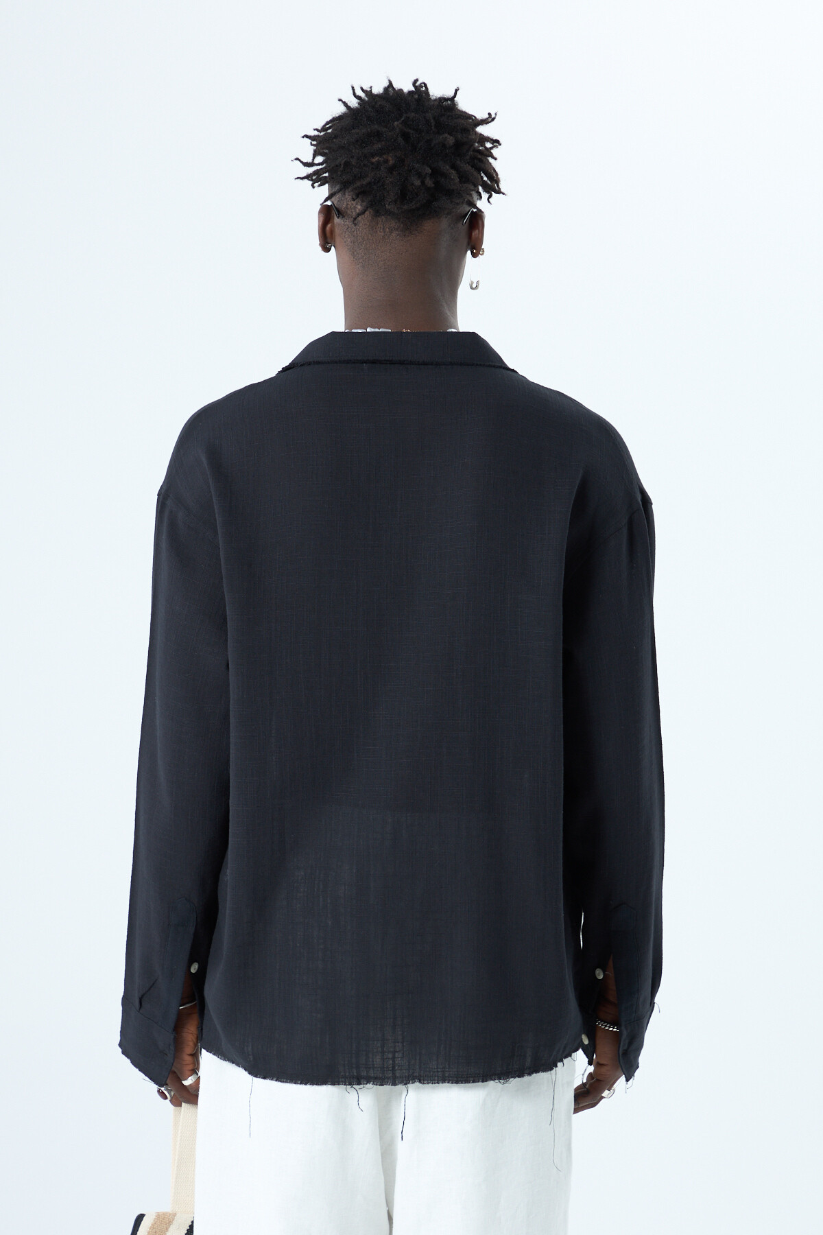 Etiket Detaylı Uzun Kol Oversıze Keten Gömlek Siyah
