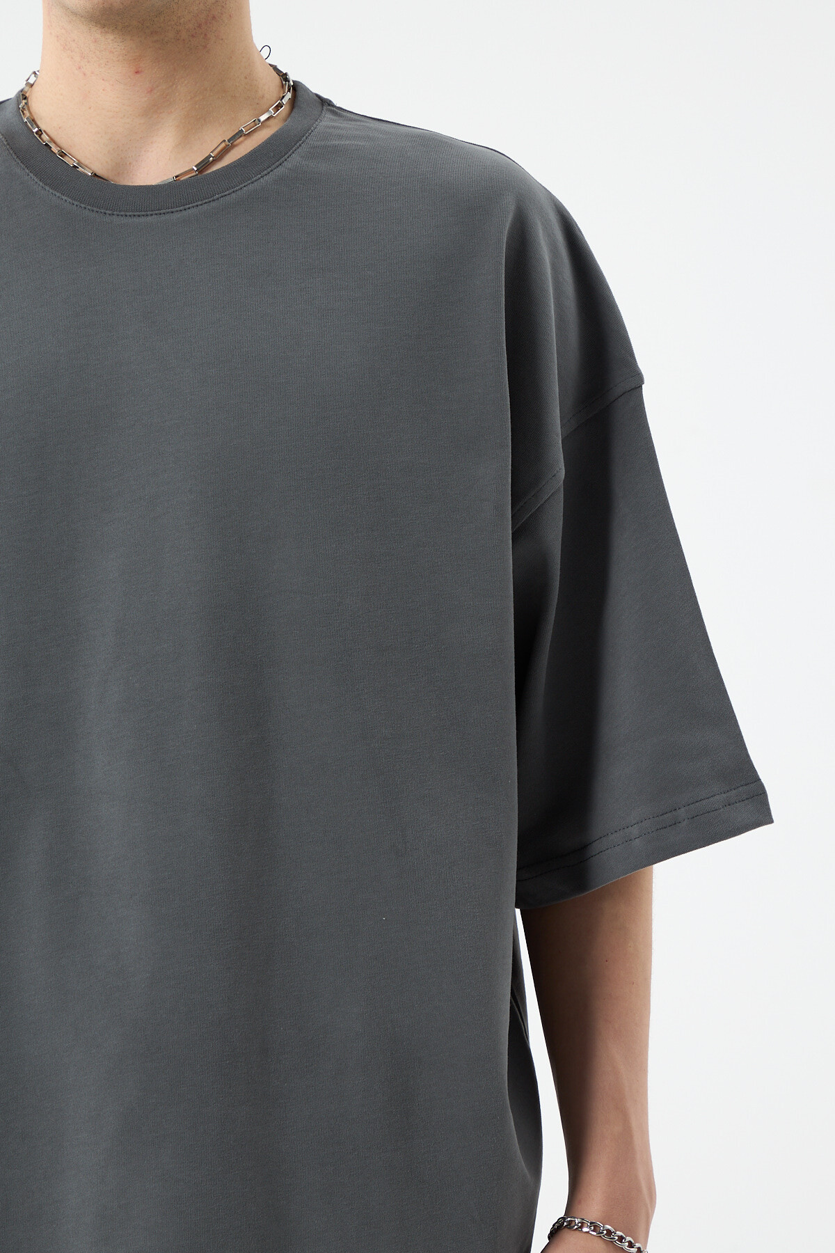 BASIC OVERSIZE CROP T-SHIRT FÜME