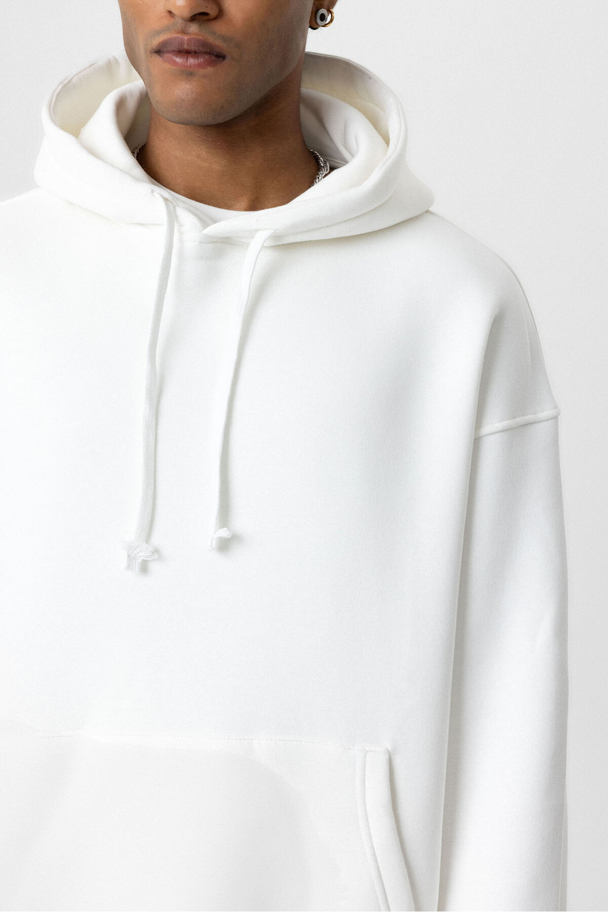 BASIC OVERSIZE KAPÜŞONLU CEP DETAYLI SWEATSHIRT EKRU