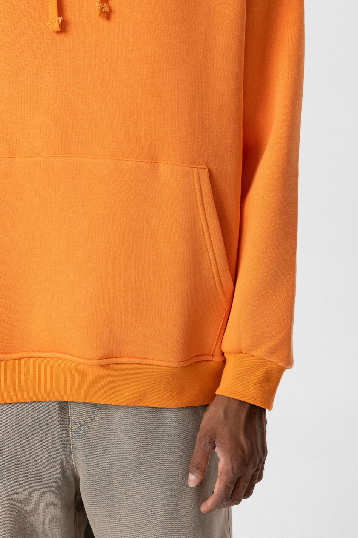 BASIC OVERSIZE KAPÜŞONLU CEP DETAYLI SWEATSHIRT ORANJ