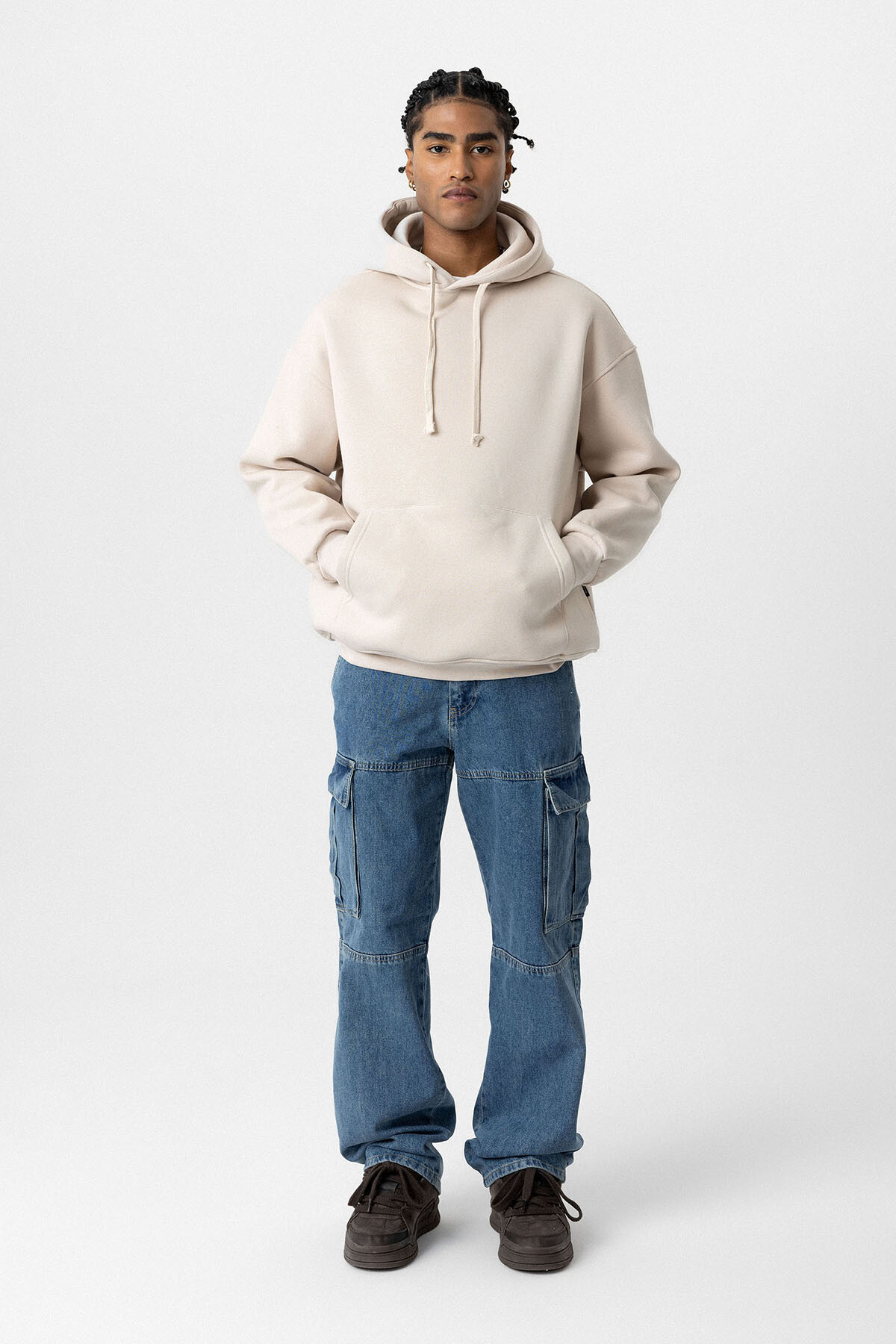 BASIC OVERSIZE KAPÜŞONLU CEP DETAYLI SWEATSHIRT TAŞ