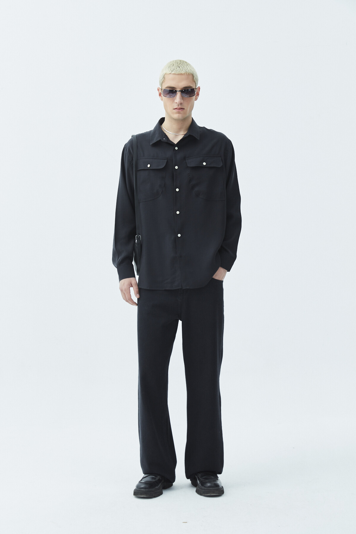 Çift Cep Detaylı  Uzun Kol Modal Kumaş  Gömlek Siyah