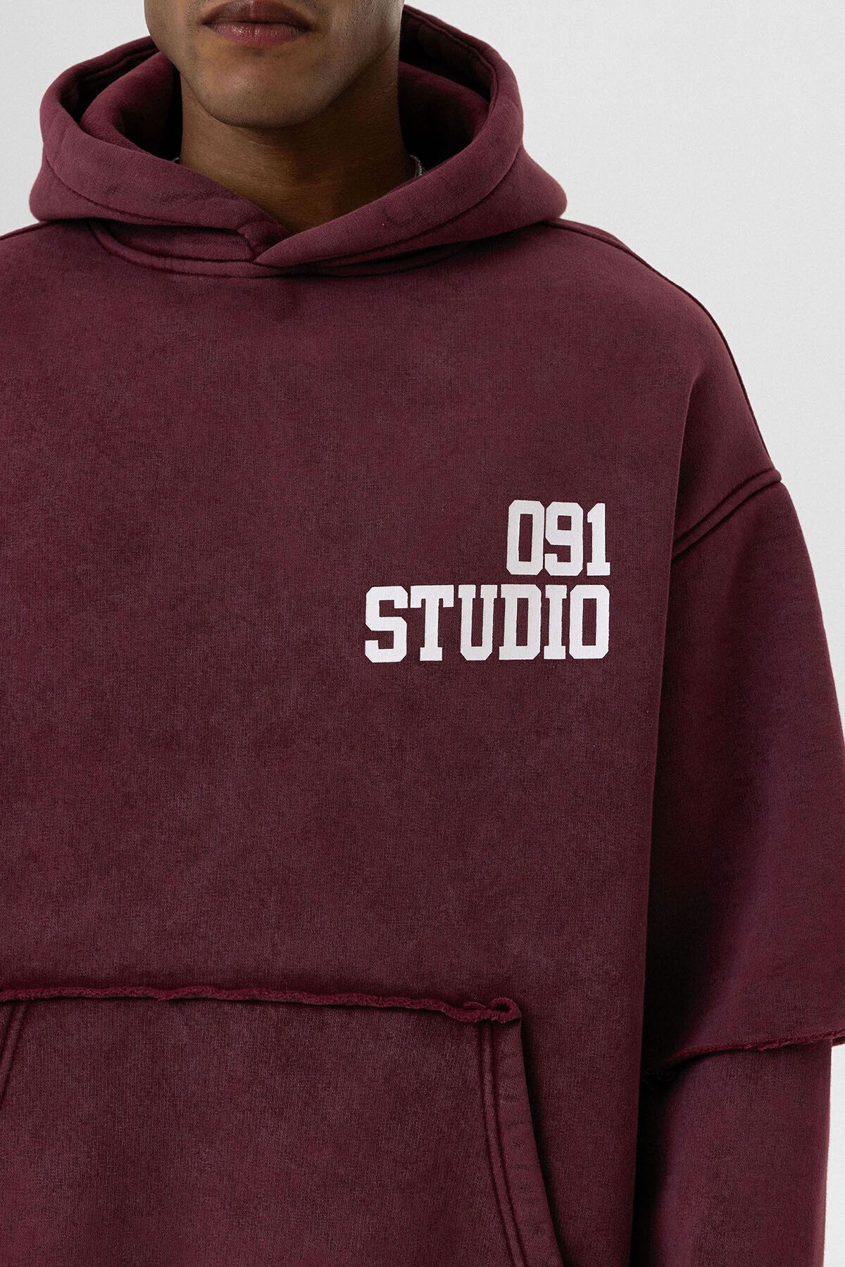 YIKAMALI ÇİFT KOL DETAYLI KAPÜŞONLU OVERSIZE SWEATSHIRT BORDO