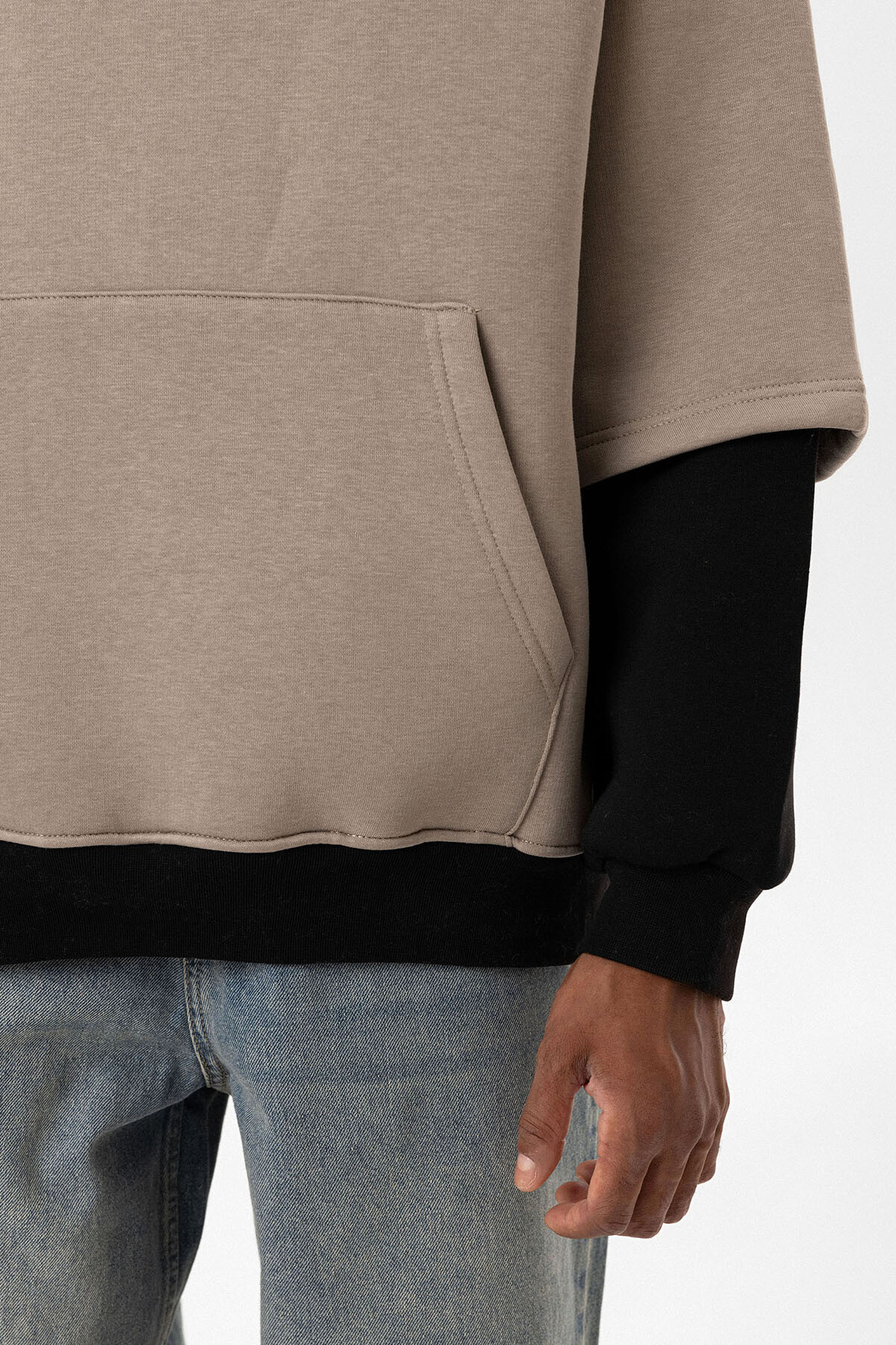 BASKILI ÇİFT KOL DETAYLI OVERSIZE SWEATSHIRT VİZON