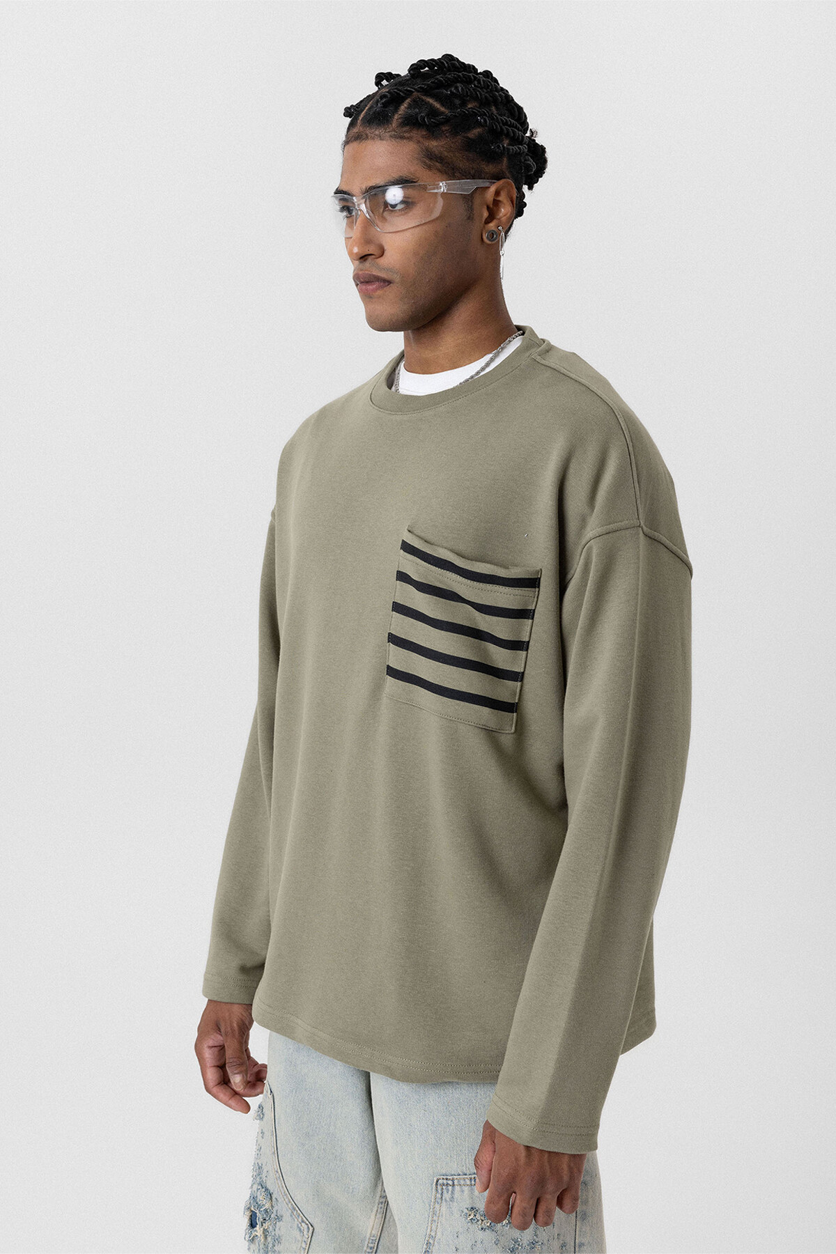 CEP DETAYLI OVERSIZE SWEATSHIRT HAKİ