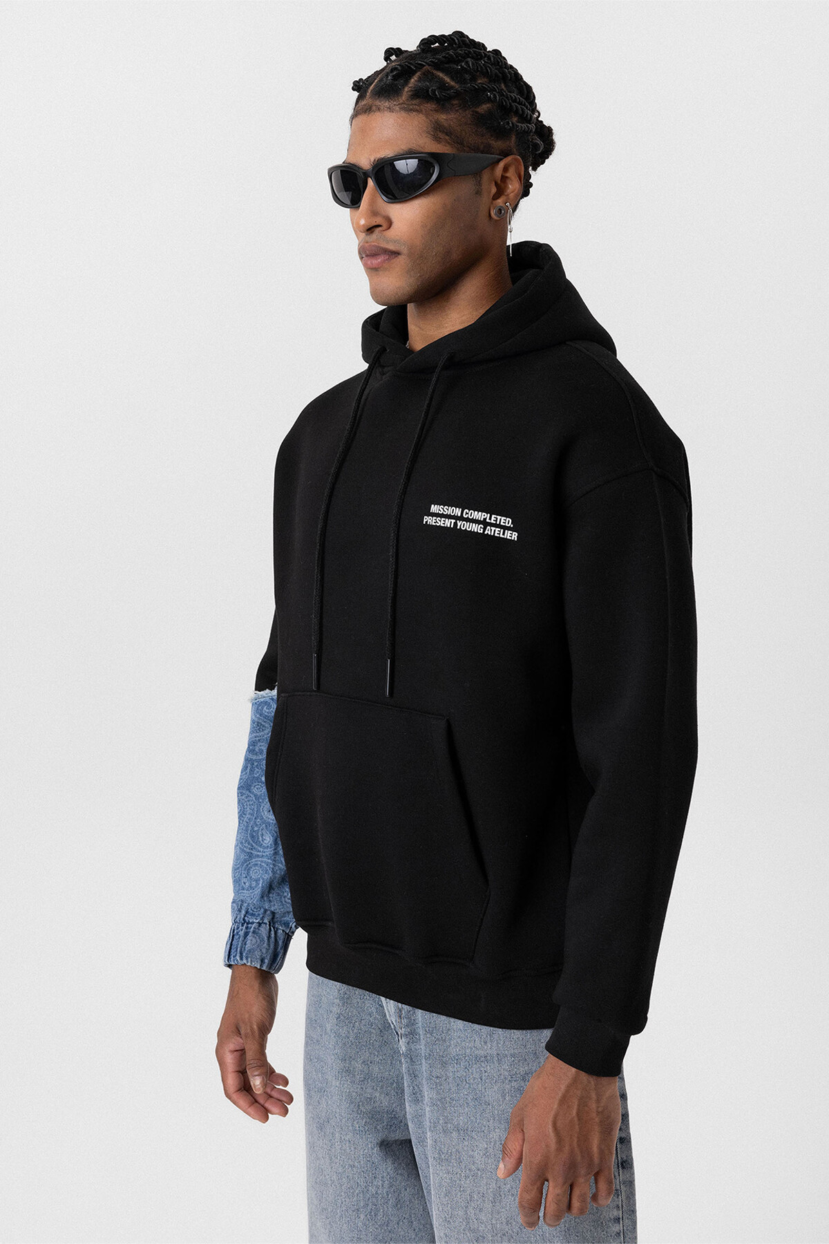 KAPÜŞONLU KOL DETAYLI OVERSIZE SWEATSHIRT SİYAH