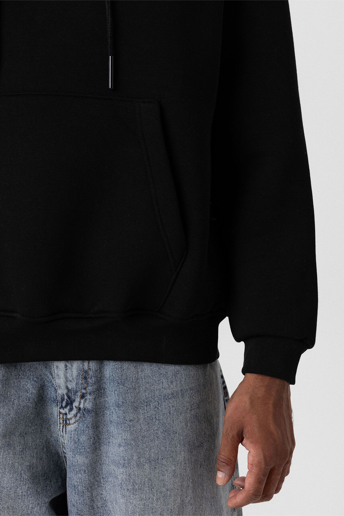 KAPÜŞONLU KOL DETAYLI OVERSIZE SWEATSHIRT SİYAH