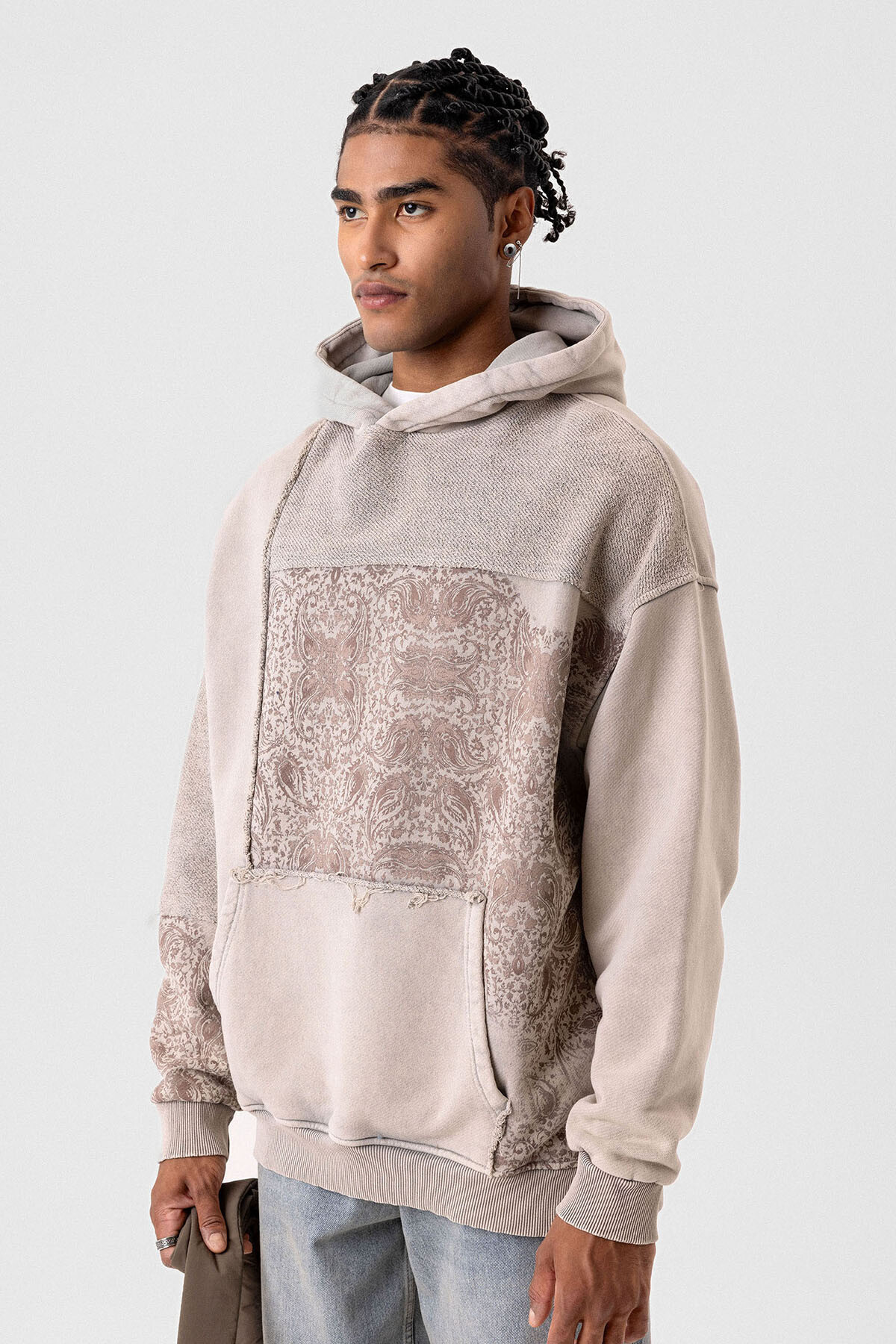 ÖN DİKİŞLİ ETNİK BASKILI OVERSIZE SWEATSHIRT TAŞ