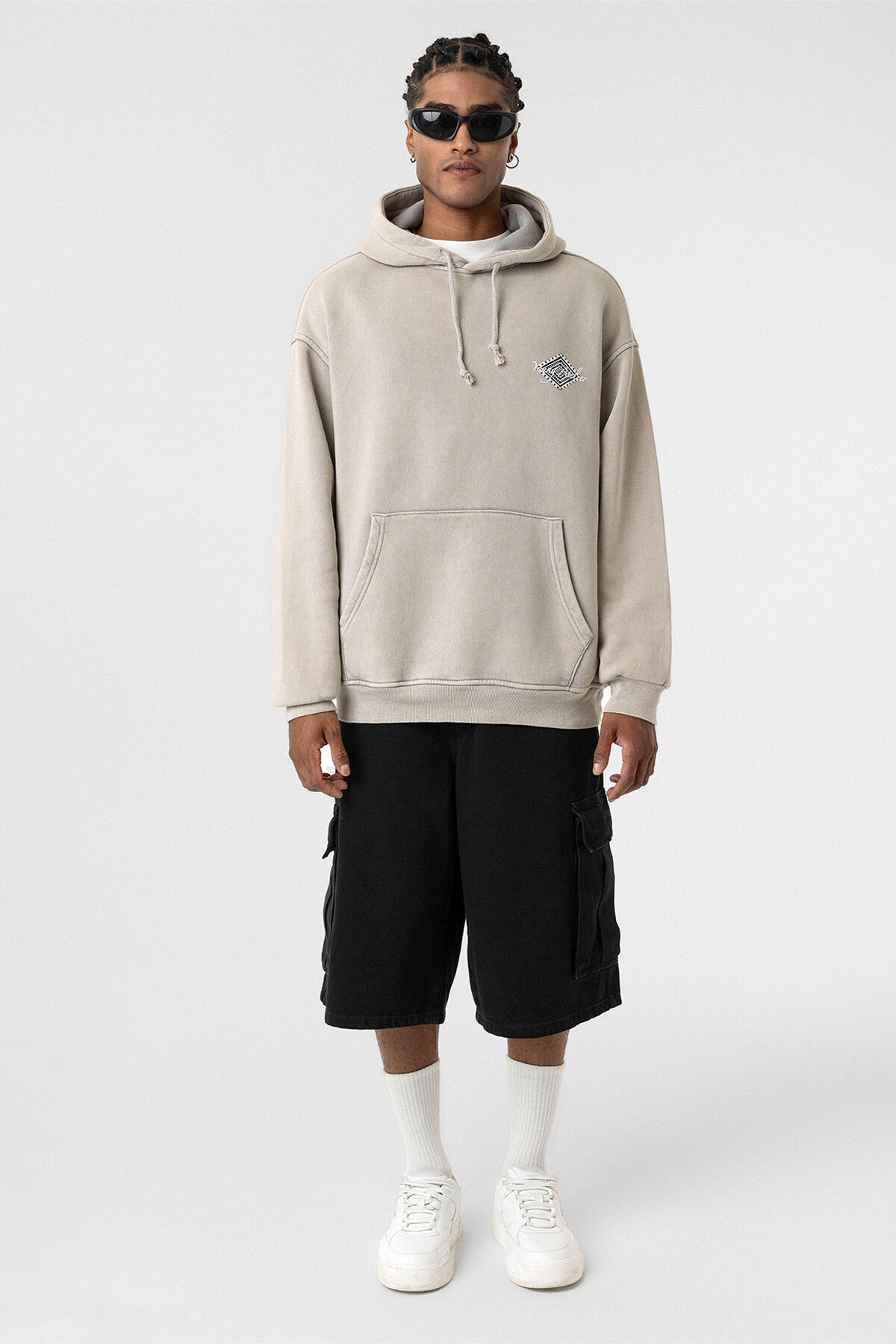 YIKAMALI SIRT BASKILI OVERSIZE SWEATSHIRT TAŞ